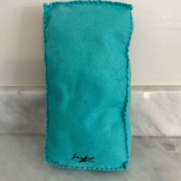 Extremely Rare Lucy Sparrow Felt Art Jonny Cat Litter Box Liner Pillow NWOT - Picture 3 of 5